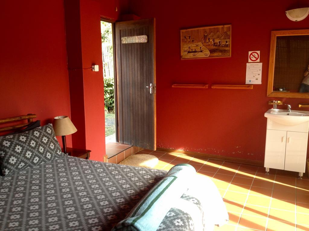הוסטל Port Saint Johnʼs Jungle Monkey Backpackers חדר תמונה