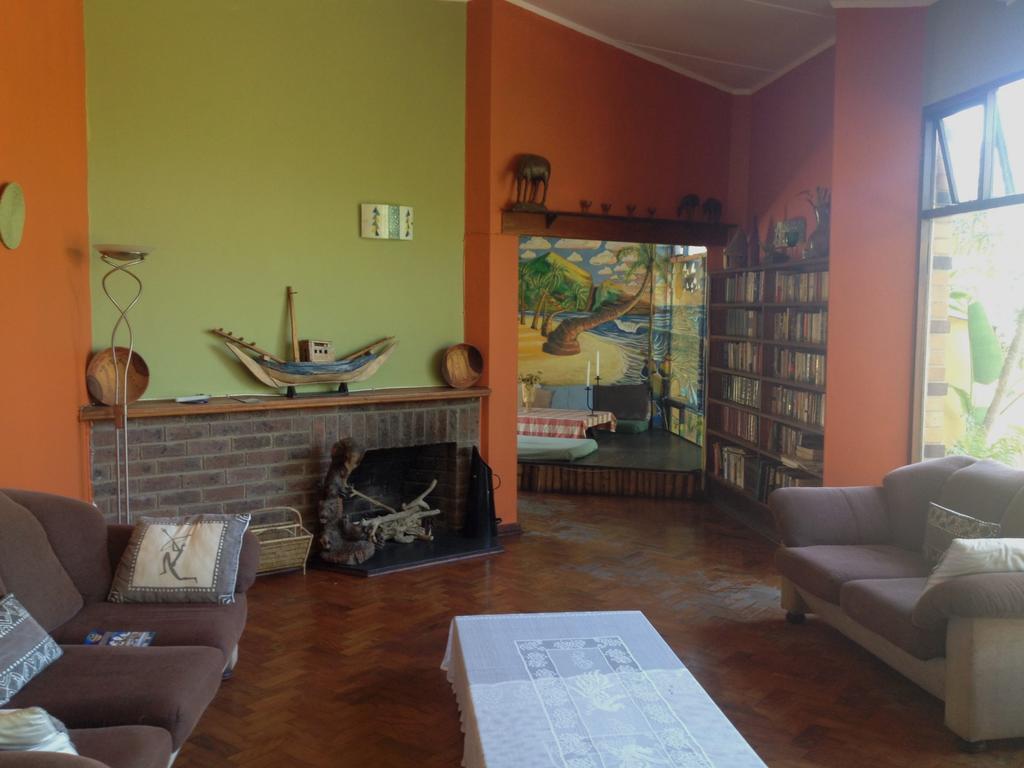 הוסטל Port Saint Johnʼs Jungle Monkey Backpackers מראה חיצוני תמונה